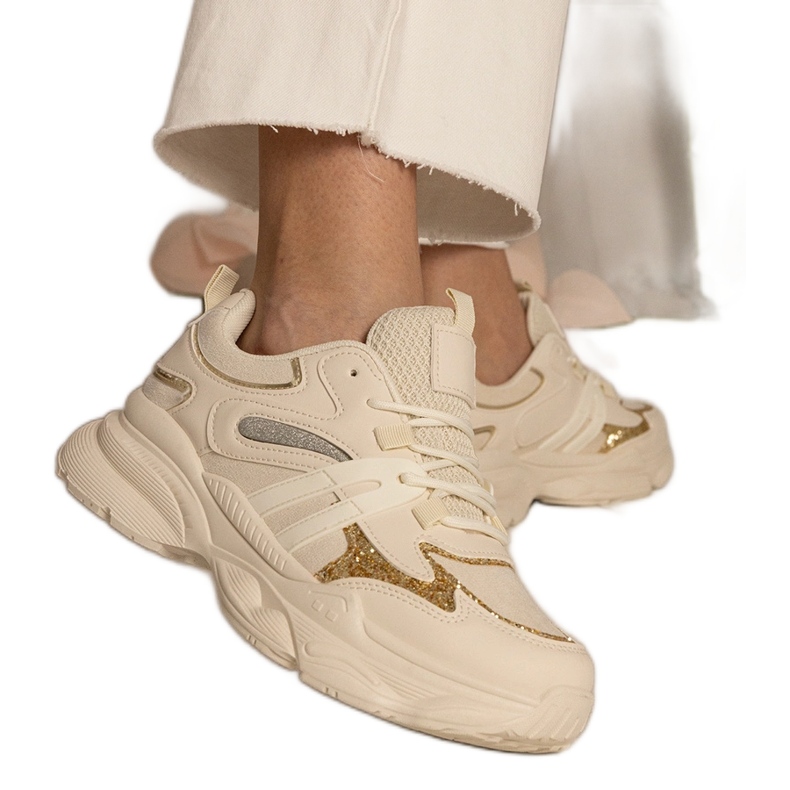 Zapatillas deportivas beige femeninas con brillo