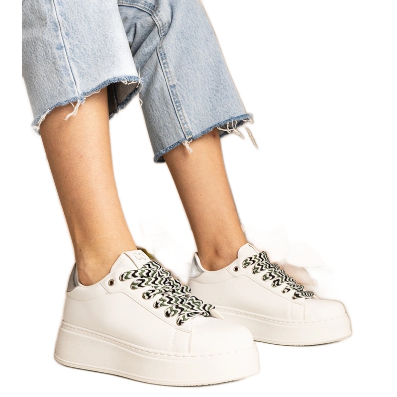 Zapatillas de deporte para mujeres blancas con cordones masivos blanco