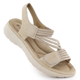 Sandalias para mujeres en la plataforma cómoda beige unisoft 8875