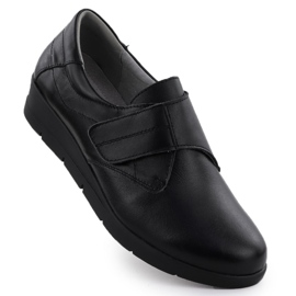 Zapatos de cuero para mujeres en cuñas Black Sabatina Jhy202 negro