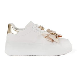Zapatillas blancas y doradas con adiciones doradas blanco
