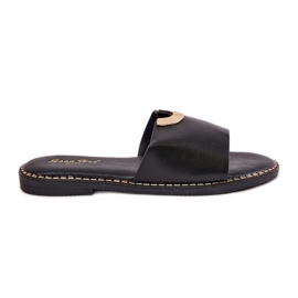 Zapatillas para mujeres de cuero ecológica con detalles decorativos negros