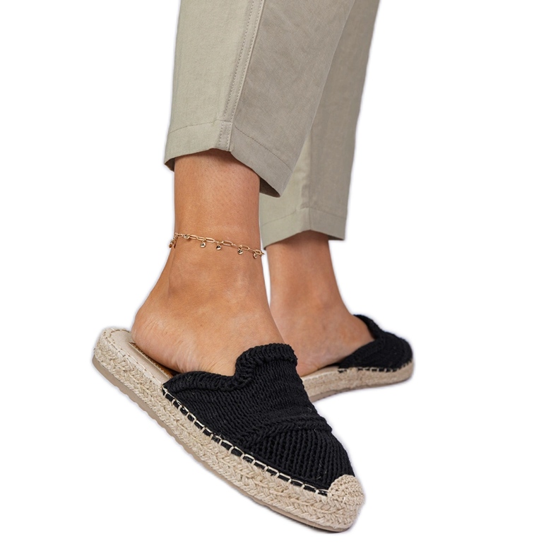 Zapatillas de aparte de mujeres negras negro