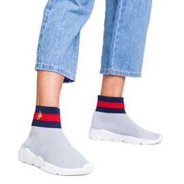 Zapatillas de deporte de deportes grises con una parte superior de calcetín