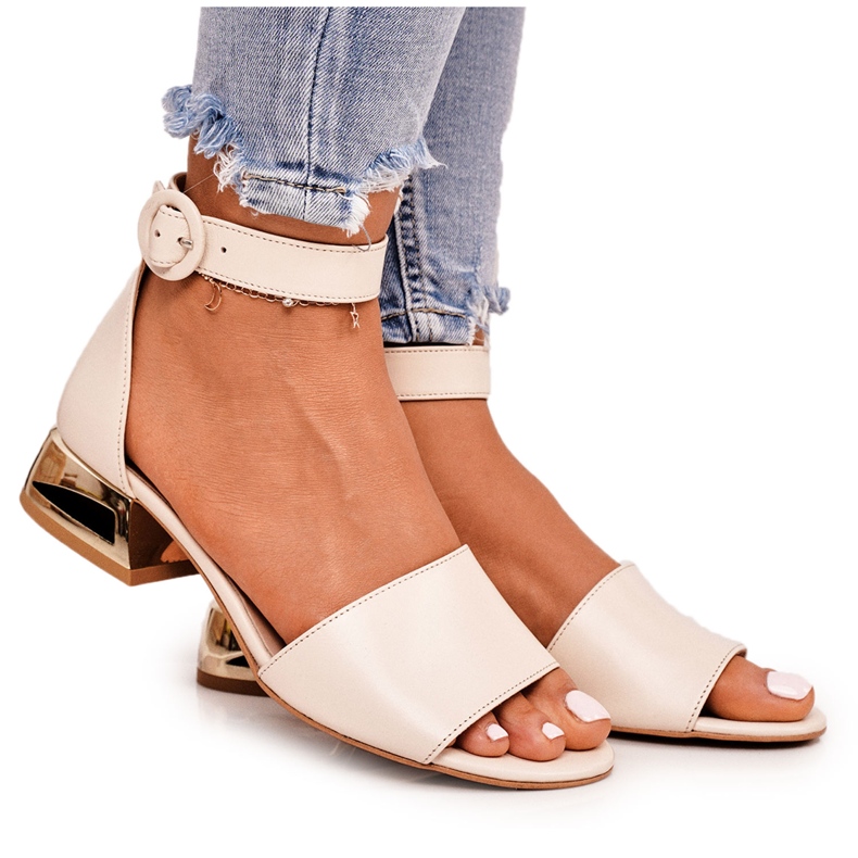 Sandalias Piel Sobre Tacones Dorados Laura Messi 2143 Beige