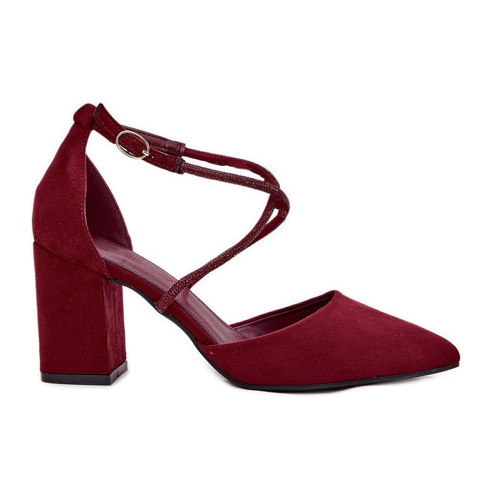 Bombas con dedos puntiagudos y correas de burdeos decoradas rojo Bombas con dedos puntiagudos y correas de burdeos decoradas rojo