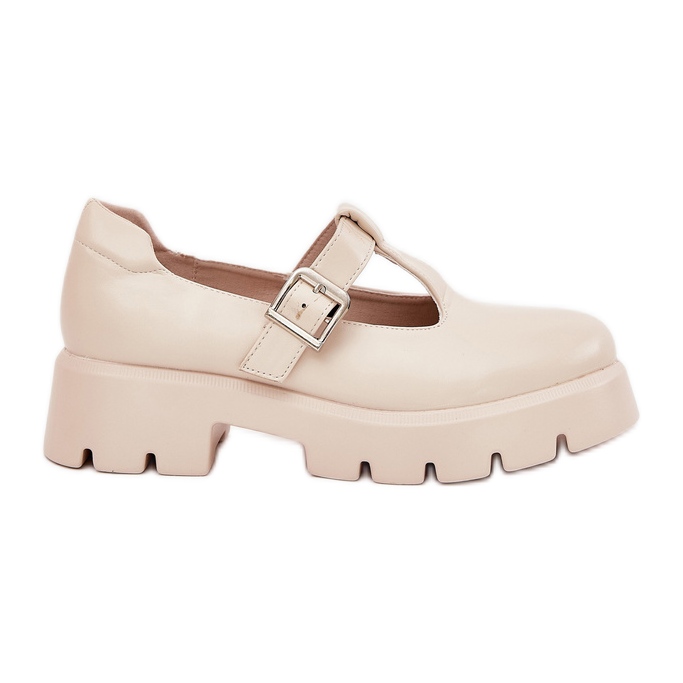 Zapatos de mujer con hebilla en la plataforma y tacones planos beige