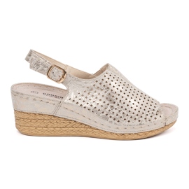 Goodin Sandalias beige abiertas en cuña Goodin Sandalias beige abiertas en cuña