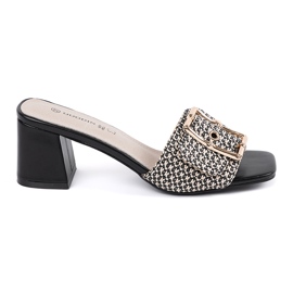 Goodin Tweed zapatillas en blanco y negro en el poste