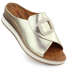 Cuñas de cuero matelic dorado artiker 56c2146