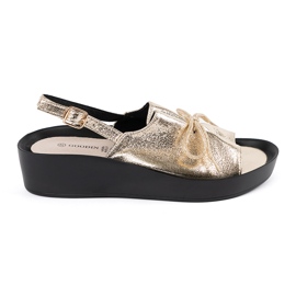 Goodin Sandalias de cuña doradas con un inserto de cuero dorado Goodin Sandalias de cuña doradas con un inserto de cuero dorado