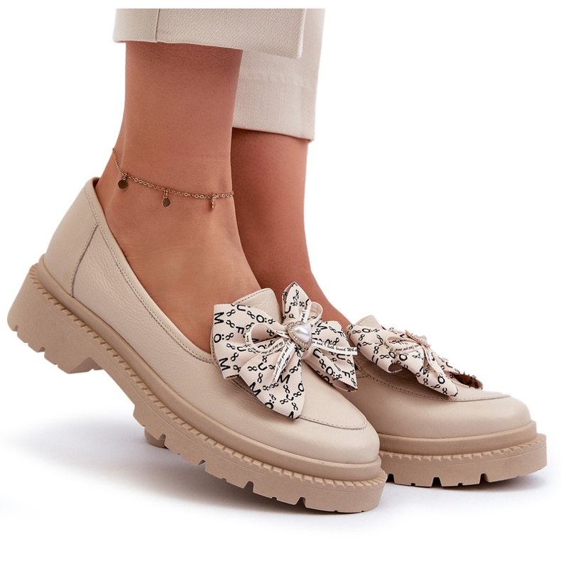 Mocasines de cuero para mujeres con Laura Messi 2787 Light Ben beige