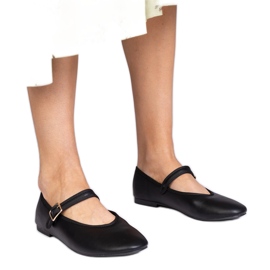 Ballerinas de mujeres negras con hebilla negro