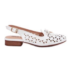 Jezzi Ballerinas de Openwork con un tacón blanco abierto Jezzi Ballerinas de Openwork con un tacón blanco abierto