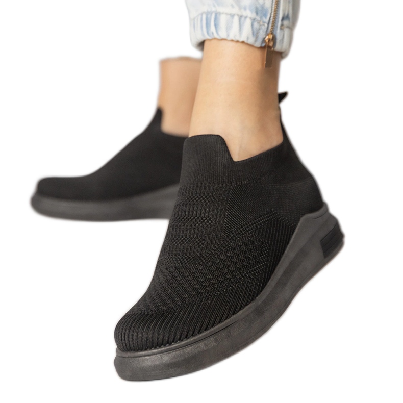 Zapatillas de zapatillas negras insertadas negro