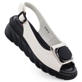 Sandalias de cuero para mujeres en Wedge Cream Artiker 56C1565 cremoso