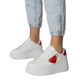 Zapatillas blancas con corazón rojo blanco