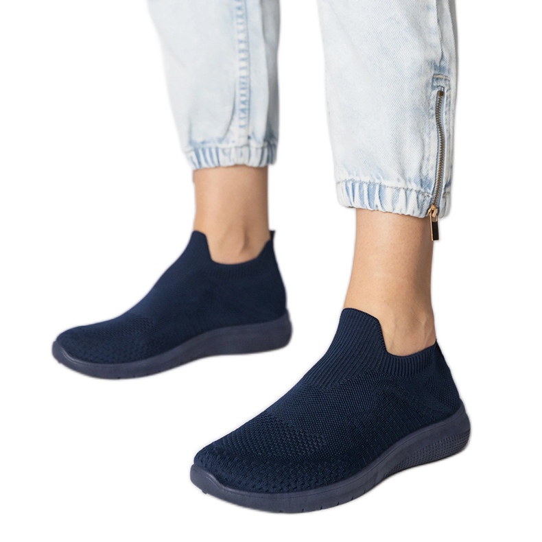 Zapatillas de deporte de deportes azul marino con una parte superior de SOCKING Zapatillas de deporte de deportes azul marino con una parte superior de SOCKING