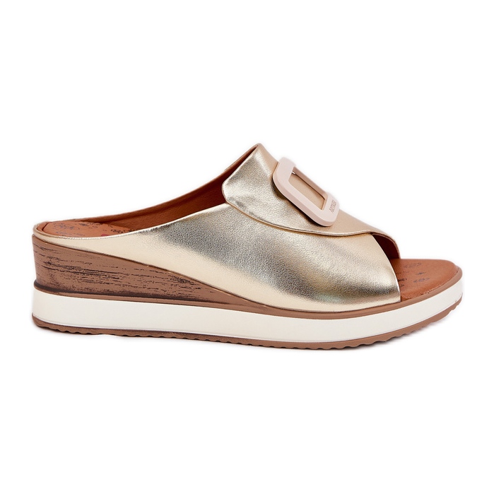 Flip de cuero para mujeres en el Artiker 56C2146 Wedge dorado