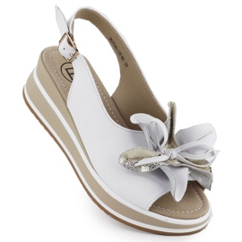 Sandalias de cuero para mujeres en cuña con flores blancos Filippo 7045