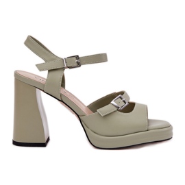Sandalias de cuero para mujeres en el Vinceza 77110 Post Green verde