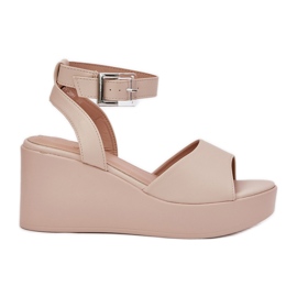Sandalias de mujer en cuña beige