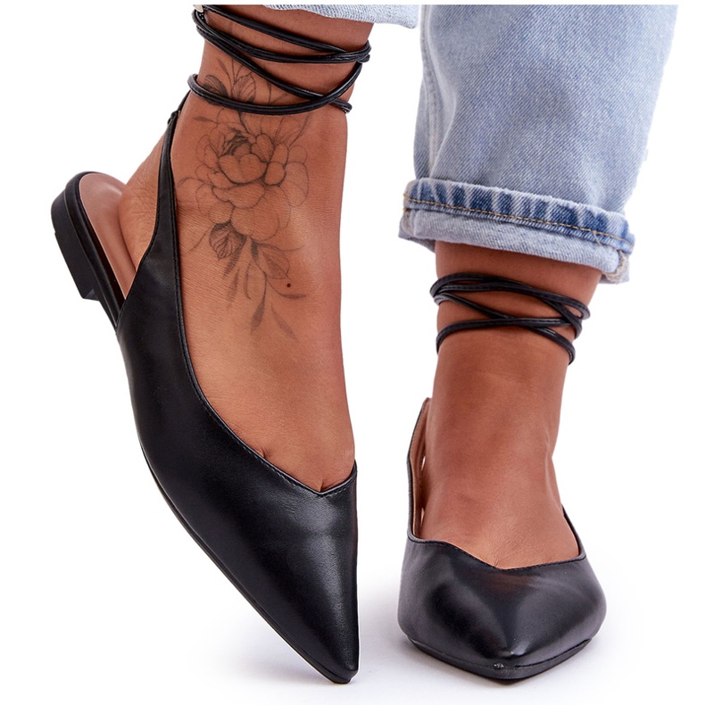 Sandalias negras empatadas de ballerinas para mujeres negro