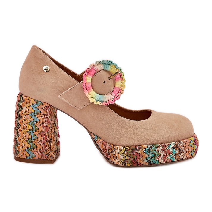 Bombas de gamuza con trenza en la publicación y plataforma Maciejka 06839-04 beige Bombas de gamuza con trenza en la publicación y plataforma Maciejka 06839-04 beige