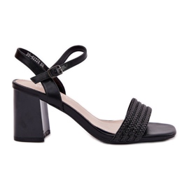 Sandalias de mujeres en el puesto con circones y Vinceza 62228 Braid Black negro