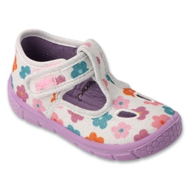 Zapatillas para niños de Befado 630p020 con flores beige