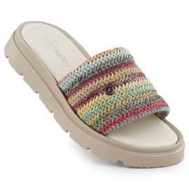 Flip de cuero para mujeres en la plataforma Multikolor Helios 156.731 multicolor