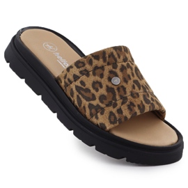 Zapatillas de cuero para mujeres en la plataforma con beige Helios 156.731