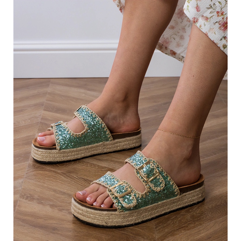 Zapatillas verdes alpargentes brillo con hebillas Zapatillas verdes alpargentes brillo con hebillas