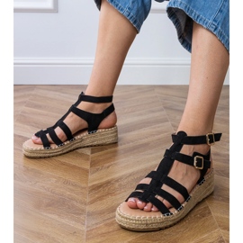 Sandalias de evasiones negras en una plataforma baja negro Sandalias de evasiones negras en una plataforma baja negro