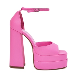 Sandalias de mujeres en la plataforma Post y Pink rosa