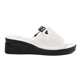 Seastar Chanclas blancas de trabajo abierto en la plataforma blanco