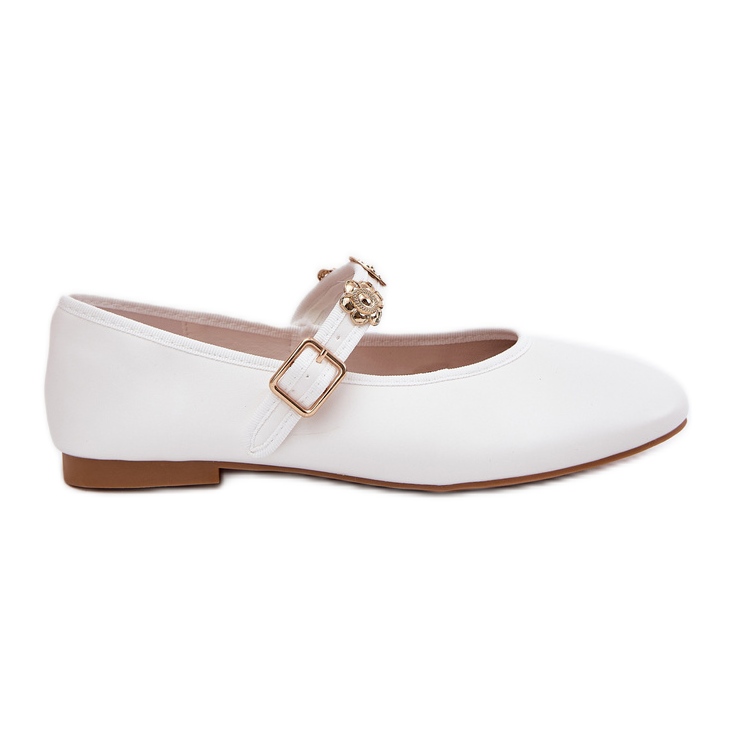 Bailarinas femeninas con cinturón y alfileres dorados blancos Bailarinas femeninas con cinturón y alfileres dorados blancos