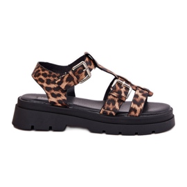 Sandalias de cuero ecológica para mujeres con abrazaderas de hebilla de leopardo beige