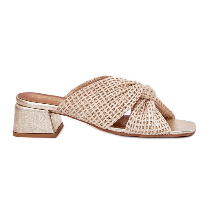 Zapatillas para mujeres en el bloque Maciejka 06955-25 Beige-Gold