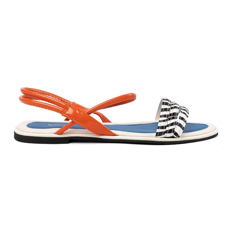 Sandalias multicolores en una suela plana