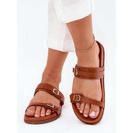Zapatillas para mujeres con hebillas de camello marrón