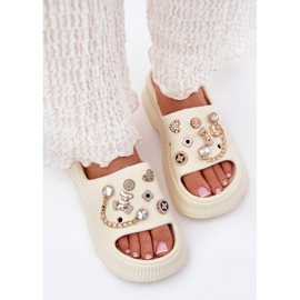 Flip de espuma de mujer con alfileres dorados Mendigo ligero beige Flip de espuma de mujer con alfileres dorados Mendigo ligero beige