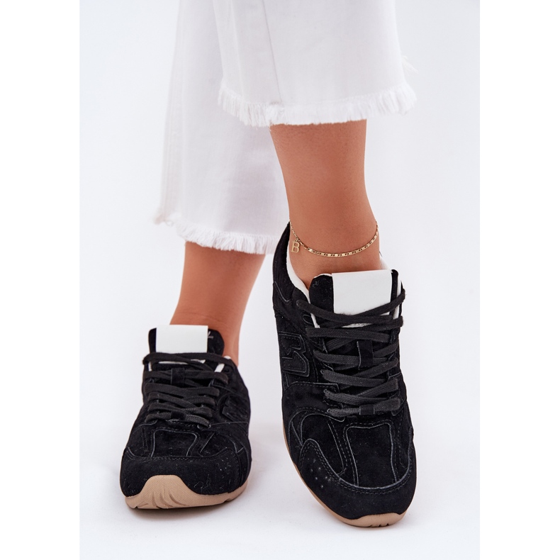 Zapatos deportivos femeninos con gamuza ecológico negro