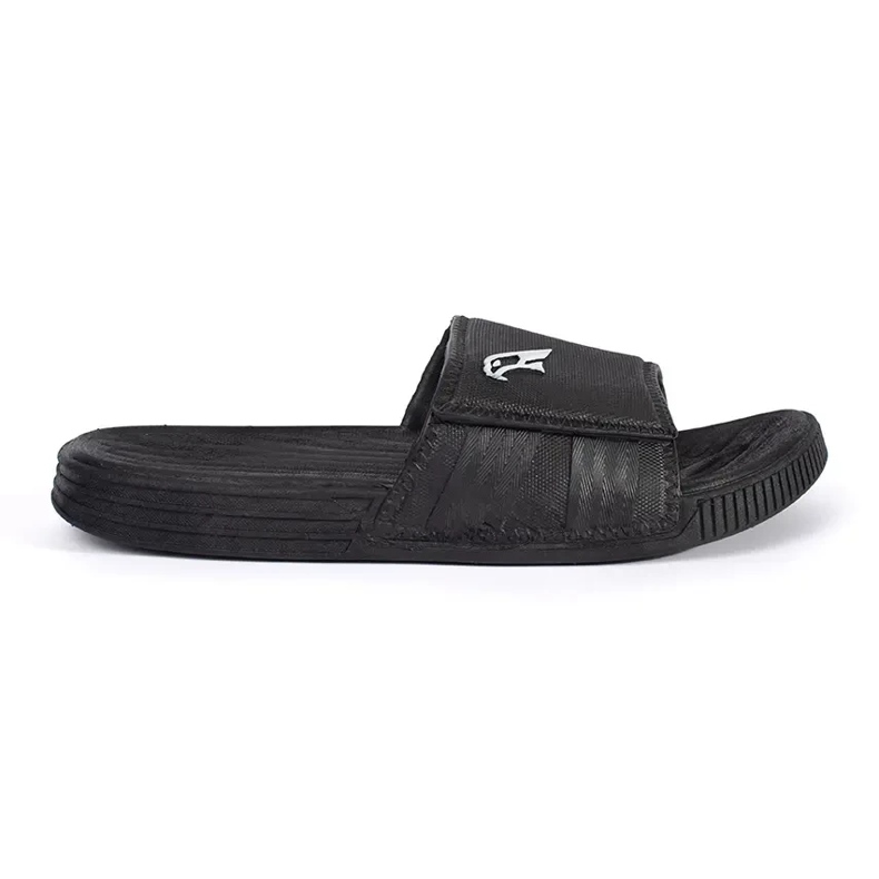 Chanclas de hombre negras. negro