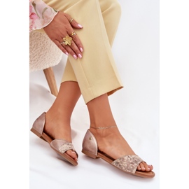 Maciejka Sandalias de cuero para mujer de tacón plano 06947-25 PLN dorado