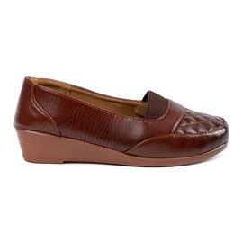Zapatos bajos marrones clásicos marrón
