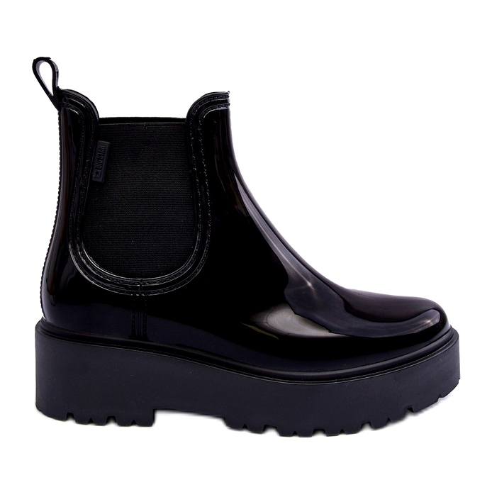 Botas de agua lacadas para mujeres en la plataforma negra Big Star MM274395 negro