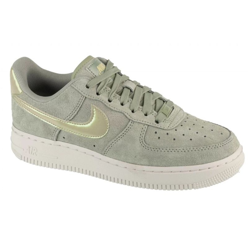 Nike Air Force 1 07 SE en HJ4401-300 verde