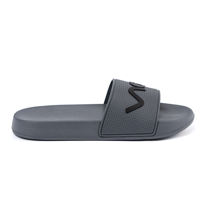 Shelvt Chanclas grises con la inscripción