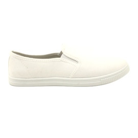 Material blanco de zapatillas para mujeres insertadas